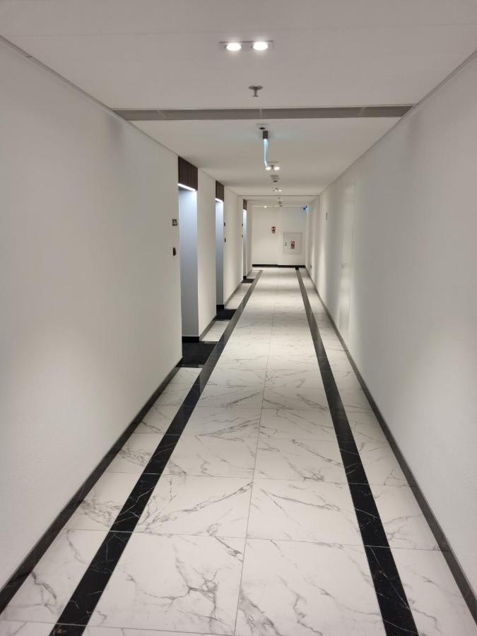 Jbhotels Apartament Comfort Hanza Tower Szczecin Luaran gambar